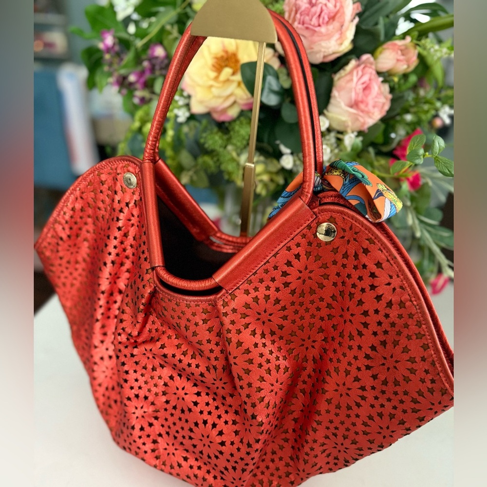 JIMMY CHOO BEAUTIFUL Laser Cut Red Leather Shoulder Bag w/dust bag ~ EUC - Picture 5 of 13
